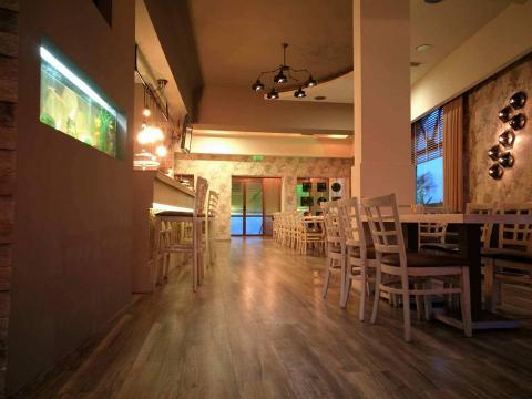 Hook Cafe &Nu;&epsilon;&rho;άϊ&delta;&alpha; &Kappa;&omicron;&zeta;ά&nu;&eta;&sigmaf;