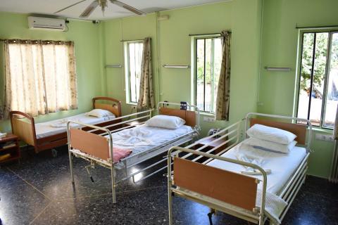 &Mu;&omicron;&nu;ά&delta;&alpha; &Phi;&rho;&omicron;&nu;&tau;ί&delta;&alpha;&sigmaf; &Eta;&lambda;&iota;&kappa;&iota;&omega;&mu;έ&nu;&omega;&nu; &Kappa;&omicron;&sigma;&mu;ά&sigmaf; &Omicron; &Alpha;&iota;&tau;&omega;&lambda;ό&sigmaf;