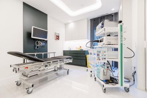 &Mu;&pi;&epsilon;&delta;&rho;έ&lambda;&eta; &Gamma;&alpha;&sigma;&tau;&rho;&epsilon;&nu;&tau;&epsilon;&rho;&omicron;&lambda;ό&gamma;&omicron;&sigmaf;